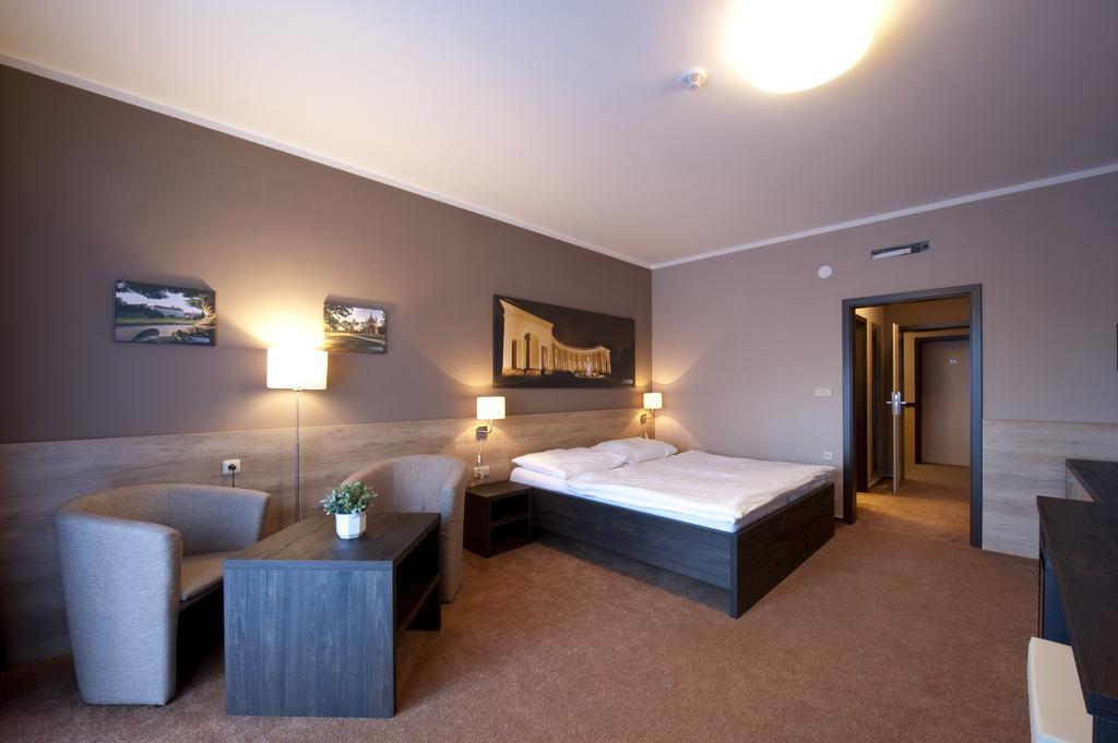 Hotel Vinarstvi U Kaplicky Zaječí Zimmer foto